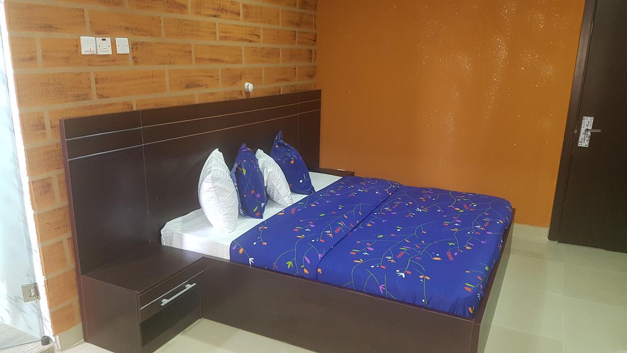 November 5 Hotel Bale Akiosi Exterior photo
